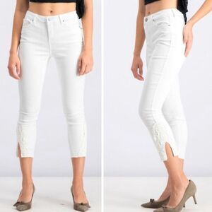 Style co Crocheted Mid Rise Ankle Skinny Raw Hem. New with tags